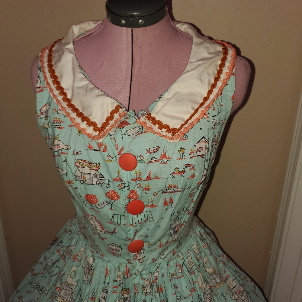 Custom 1950 dresses. - Picture 10 of 16